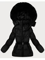 Černá zimní bunda s kapucí a s opaskem model 21479119 - J.STYLE Černá zimní bunda s kapucí a s opaskem model 21479119 - J.STYLE