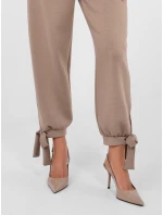 Spodnie IT SP model 21895911 ciemny bezowy - FPrice Spodnie IT SP model 21895911 ciemny bezowy - FPrice