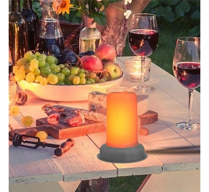 LED svíčka s efektem plamene 7,5x9,5 cm LED svíčka s efektem plamene 7,5x9,5 cm