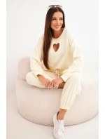 Dámský komplet máslíčko s výřezem ve tvaru srdce žlutý