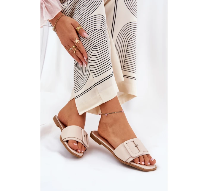 Ploché Dámské Sandály Eko Kožené S Přezkou Béžové model 21689397 - Boto Ploché Dámské Sandály Eko Kožené S Přezkou Béžové model 21689397 - Boto