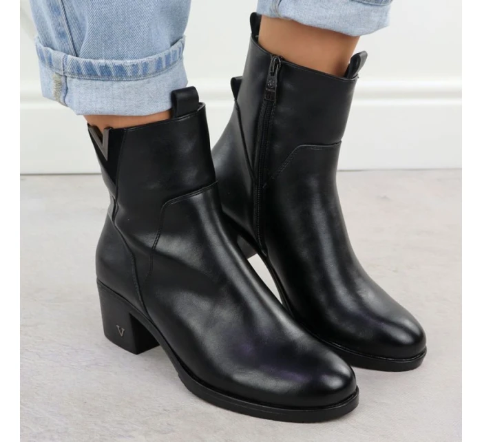 Dámské kozačky s podpatkem zateplené černé model 21905135 - VINCEZA