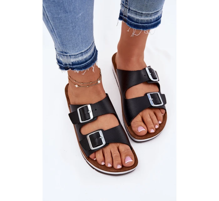 Dámské Sandały S Přezkami model 21697994 Černé - Inblu Dámské Sandały S Přezkami model 21697994 Černé - Inblu