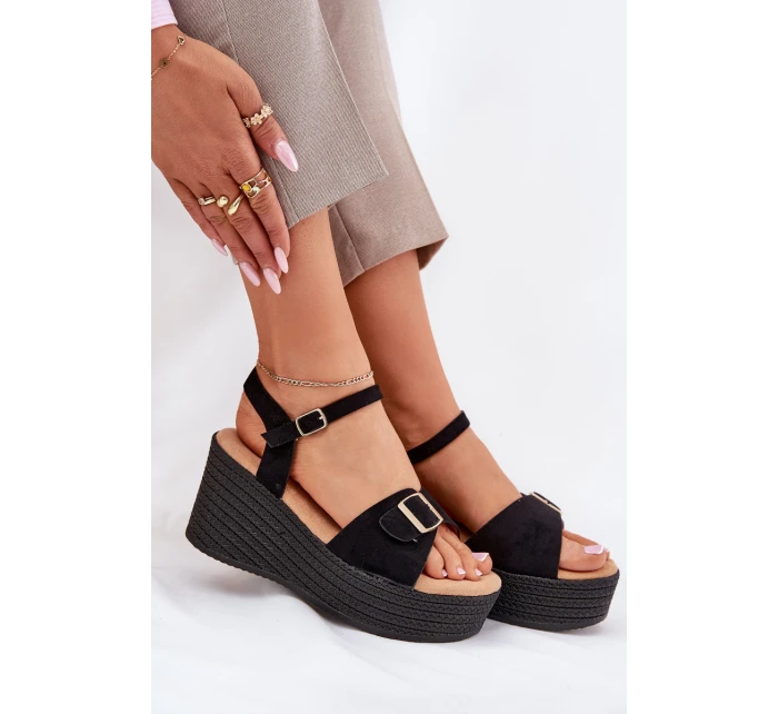 Dámské Sandály Na Klínu S Přezkou Černé model 21696177 - Boto Dámské Sandály Na Klínu S Přezkou Černé model 21696177 - Boto