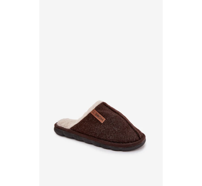 Pánské domácí pantofle s kožíškem čokoládové model 21718372 - Boto