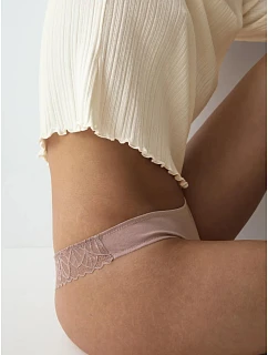 Pretty Modal String - Chocolate Mousse - TRIUMPH Chocolate Mousse - TRIUMPH