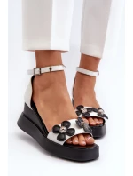 Dámské sandály na platformě a podpatky s květinami Bílé model 21658465 - Boto