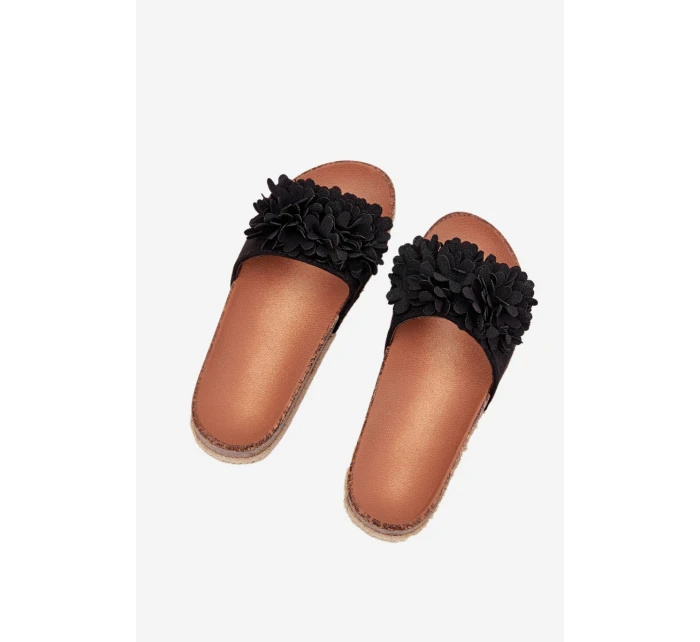 Dámské pantofle na platformě s ozdobnými květinami – černé
