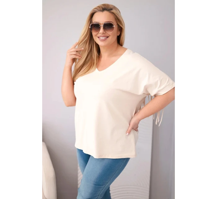 Dámská bavlněná halenka s výstřihem do V a třásněmi na zádech béžová