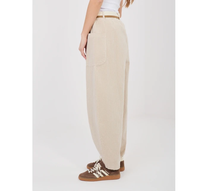 Spodnie IT SP model 22029943 jasny beżowy - FPrice