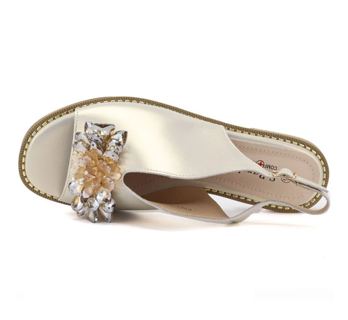 Dámské kožené ploché sandály s krystaly zlaté S.Barski 61-6004