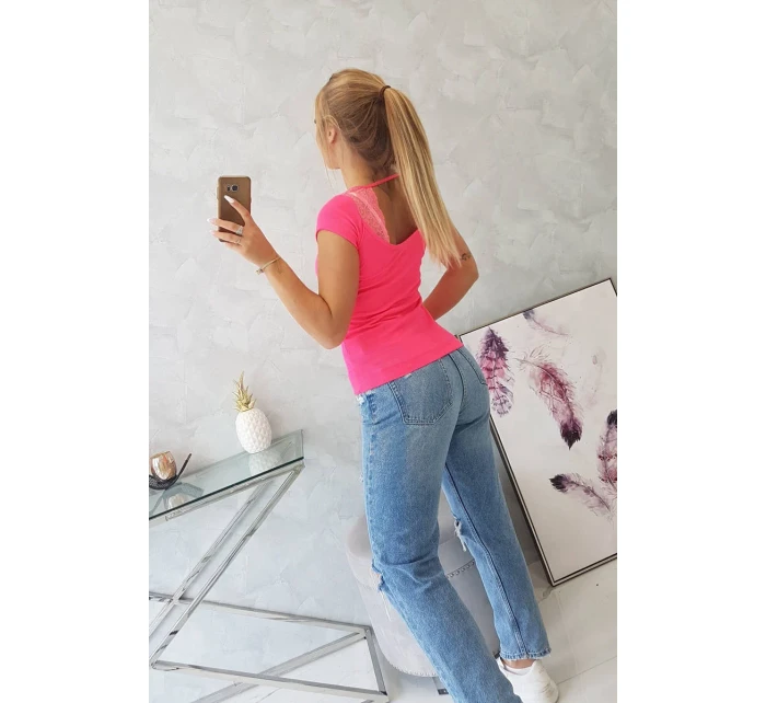 Halenka s krajkovým výstřihem růžová neonová