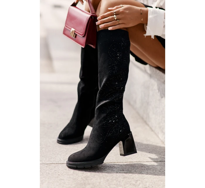 Zdobené dámské kozačky nad kolena zateplené na podpatku černé model 21671858 - S.Barski Zdobené dámské kozačky nad kolena zateplené na podpatku černé model 21671858 - S.Barski