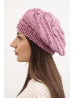 Dámská zimní čepice z volného úpletu s ozdobným vzorem K378 fialová