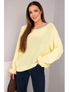 Svetr dámský z mohairu s nařasenými rukávy a výstřihem na zádech žlutý