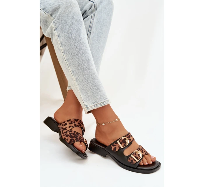 Dámské pantofle se zlatými sponami model 21919174 - Boto