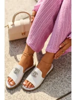 Elegantní dámské lesklé pantofle s ozdobou S.Barski Stříbrná Elegantní dámské lesklé pantofle s ozdobou S.Barski Stříbrná