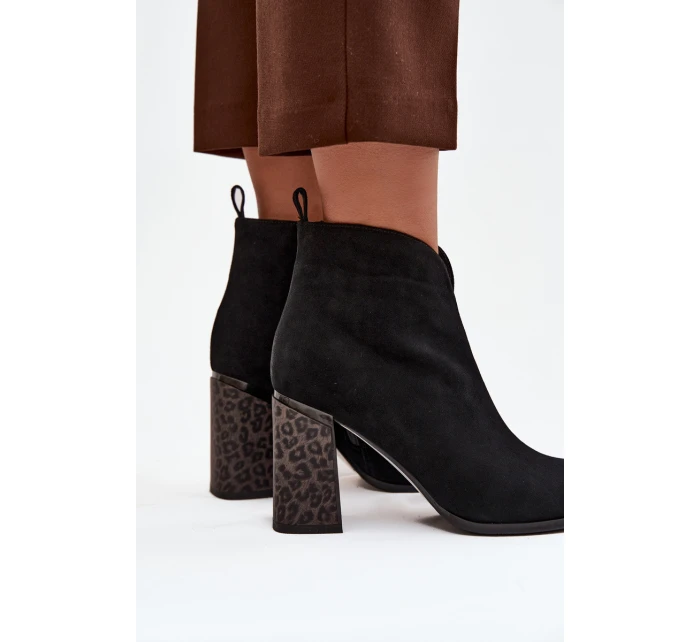 Kožené semišové dámské kotníkové boty na podpatku s Černé model 21711901 - Boto