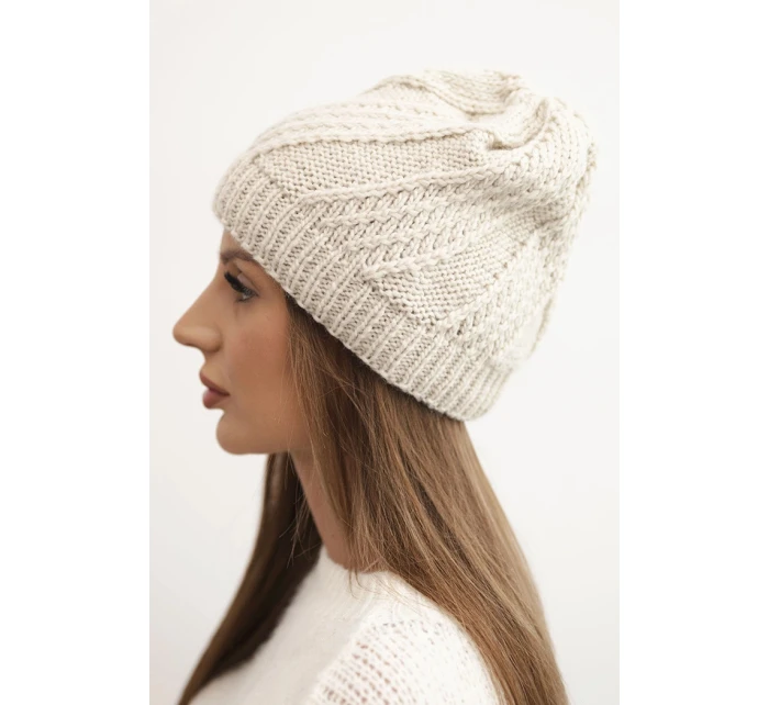 Dámská zimní čepice z vlny model 21750364 béžová - K-Fashion Dámská zimní čepice z vlny model 21750364 béžová - K-Fashion