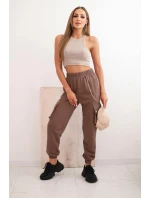 Dámské bavlněné cargo kalhoty s kapsami a řetízkem mocca