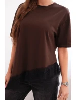 Dámská asymetrická bavlněná blůza s krajkou dole hnědá Dámská asymetrická bavlněná blůza s krajkou dole hnědá