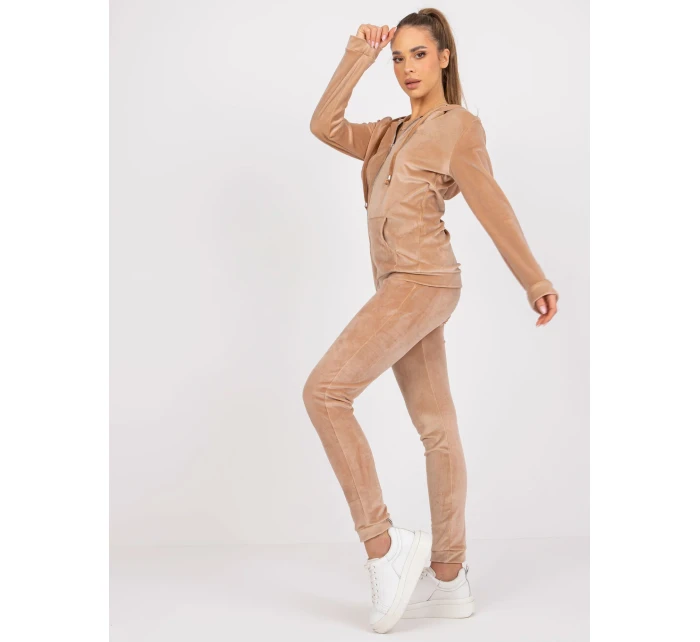 RV Kit KMPL 6087 1.95P béžová RV Kit KMPL 6087 1.95P béžová