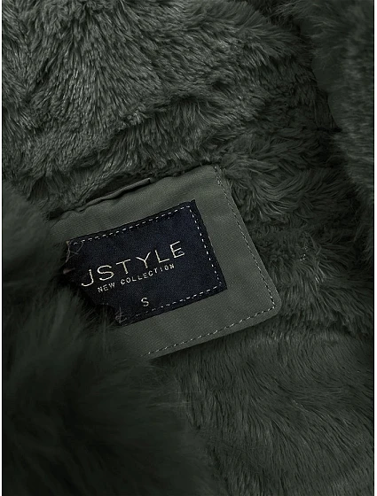 Krátká zimní bunda parka v army barvě s kožešinovou podšívkou model 21247290 - J.STYLE