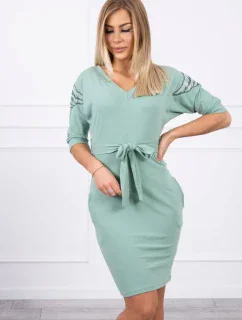 Šaty s model 18746560 na ramenou tmavě mátové barvy - K-Fashion