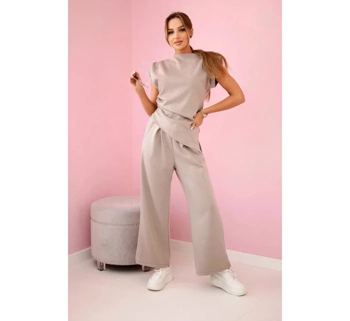 Komplet asymetrická halenka + kalhoty tmavě béžová Komplet asymetrická halenka + kalhoty tmavě béžová