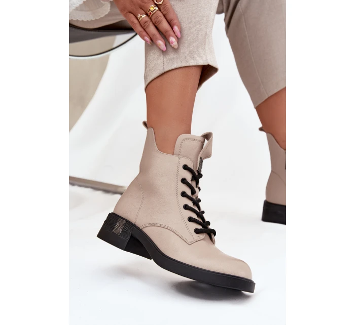 Kožené dámské kotníkové boty na nízkém podpatku Vinceza – béžové Kožené dámské kotníkové boty na nízkém podpatku Vinceza – béžové