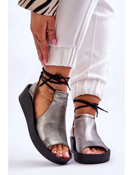 Kožené sandály na klínku Nicole model 21617537 - Zazoo