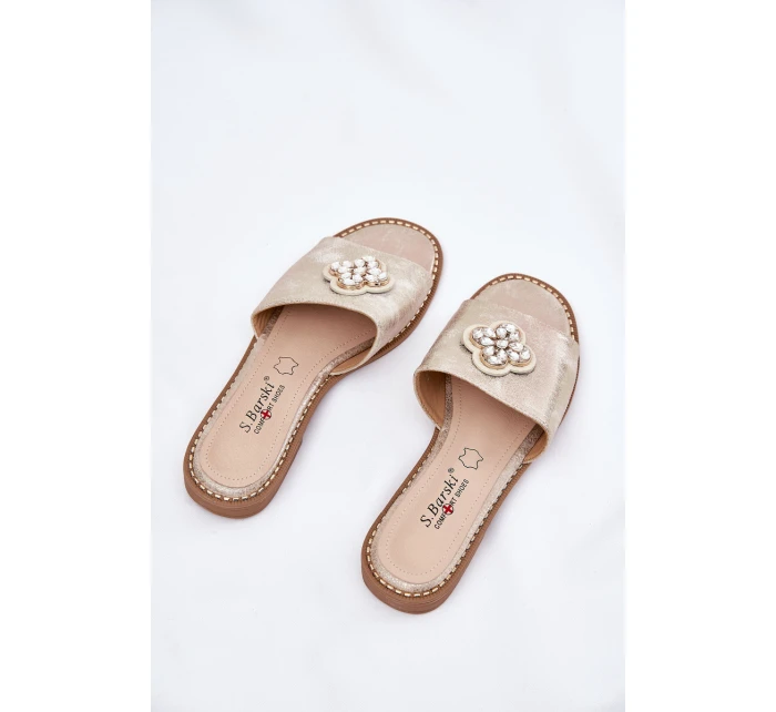 Dámské Pantofle Na Plochém Podpatku S Ozdobným Detalem S.Barski KV51-087 Zlaté