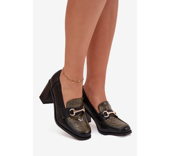 Dámské polobotky na podpatku s a zlatým detailem model 21709852 - Boto