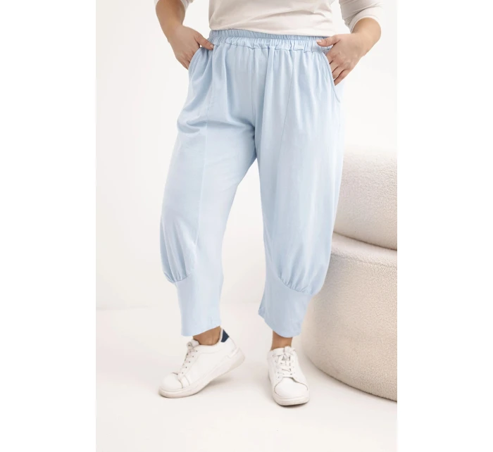 Dámské kalhoty Plus Size s nízkým model 21924467 a gumou v pase modré - K-Fashion