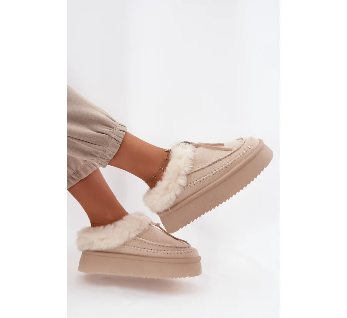 Dámské zimní boty s kožíškem na platformě béžové model 21714853 - Boto Dámské zimní boty s kožíškem na platformě béžové model 21714853 - Boto