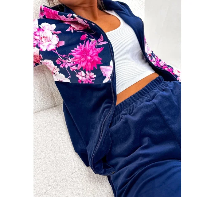 Welurowy komplet damski w róże granatowy (8210)