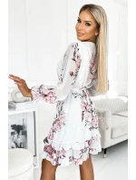 422-2 ROSETTA Dámské šaty s obálkovým výstřihem a páskem - WHITE IN ROSE