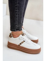 Pohodlné dámské sportovní boty na platformě Bíle Devan