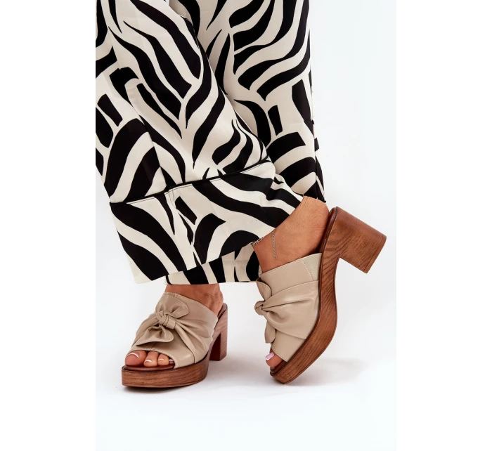 Dámské Pantofle Na Podpatku Z Eko Kůže Béžové model 21686881 - Boto Dámské Pantofle Na Podpatku Z Eko Kůže Béžové model 21686881 - Boto