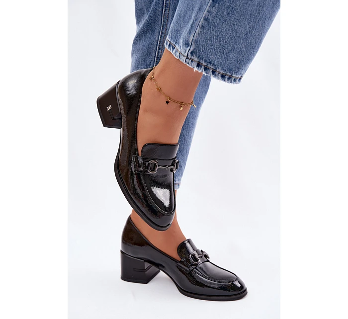 Kožené lakované dámské lodičky na podpatku Vinceza 18116 Černé