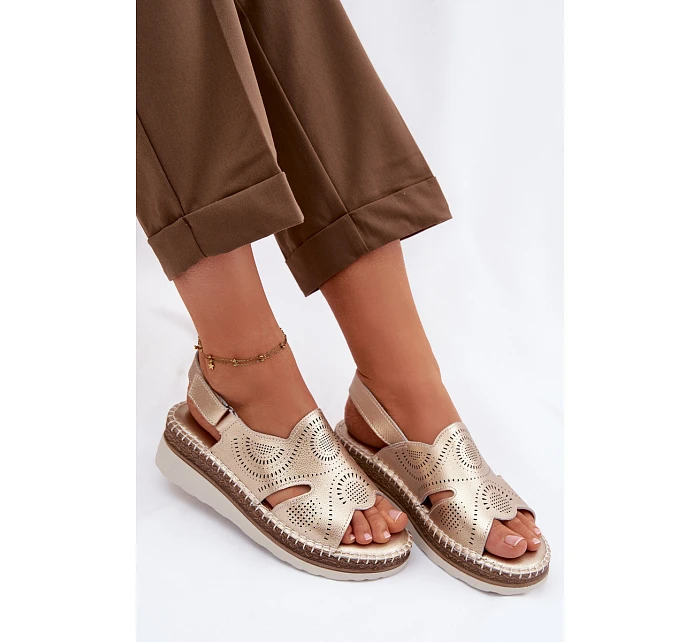 Kožené sandály na platformě model 22101270 Zlaté - S.Barski Kožené sandály na platformě model 22101270 Zlaté - S.Barski