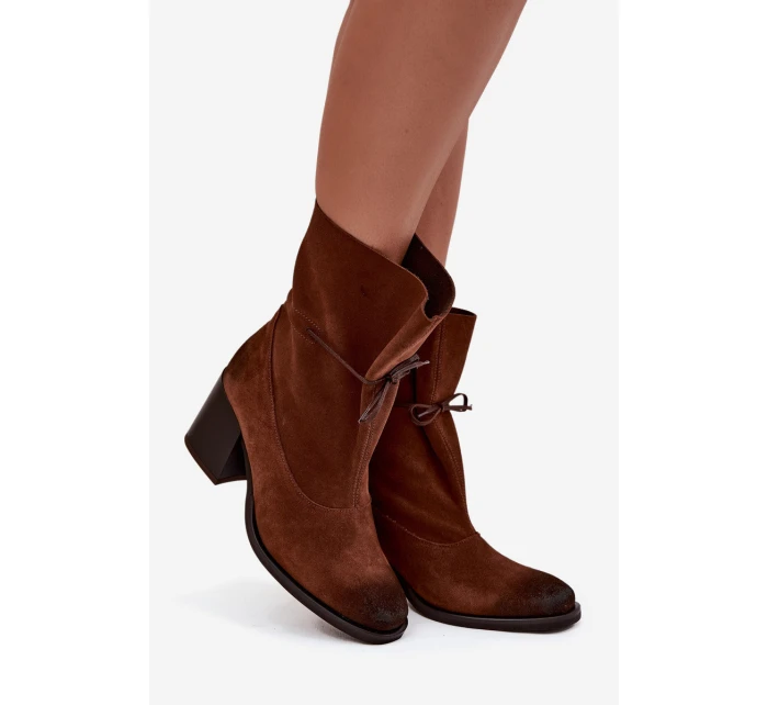 Dámské semišové botky na podpatku Zazoo – hnědé Dámské semišové botky na podpatku Zazoo – hnědé