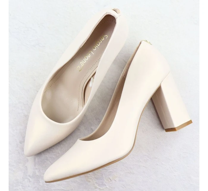 Béžové lodičky Sergio  s  podpatkem model 21906163 - LEONE