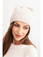 Dámská zimní čepice s vlnou a zdobením z džetů K480 béžová Dámská zimní čepice s vlnou a zdobením z džetů K480 béžová