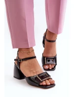 Elegantní lakované sandály na podpatku s ozdobou Černé D&A MR38-202