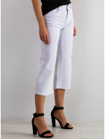 Roztrhané bílé džíny