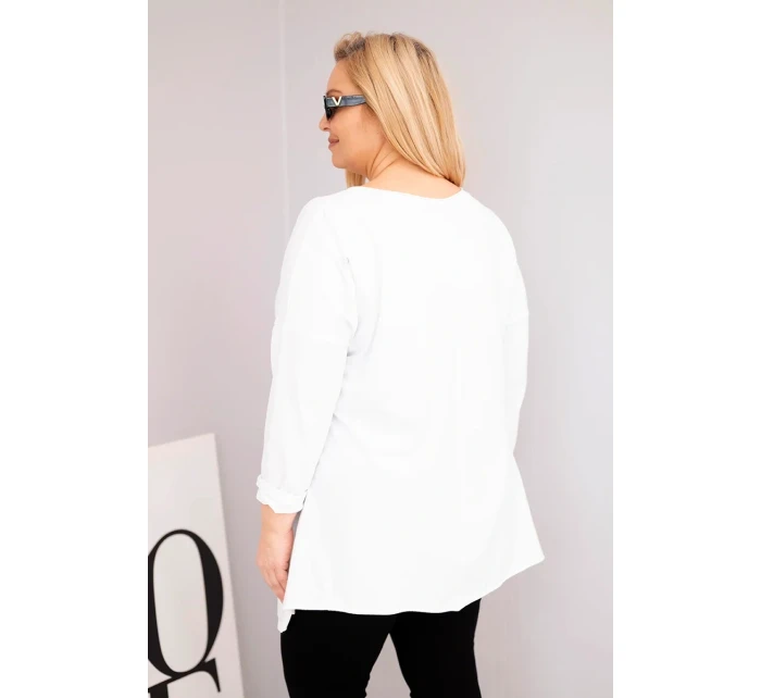 Dámská bavlněná blůza Plus Size s asymetrickým spodním lemem a výřezy bílá