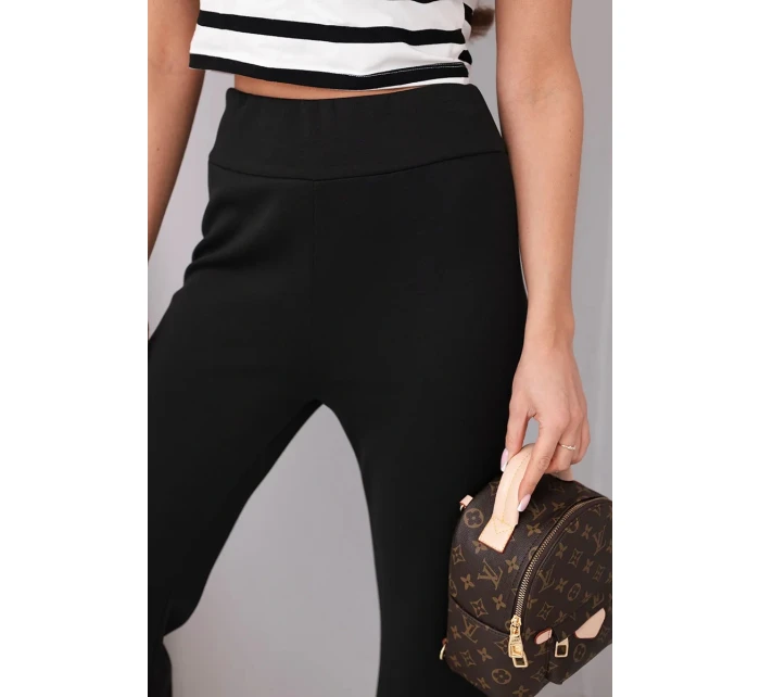 Dámské kalhoty máslo s rozšiřující nohavicí černé