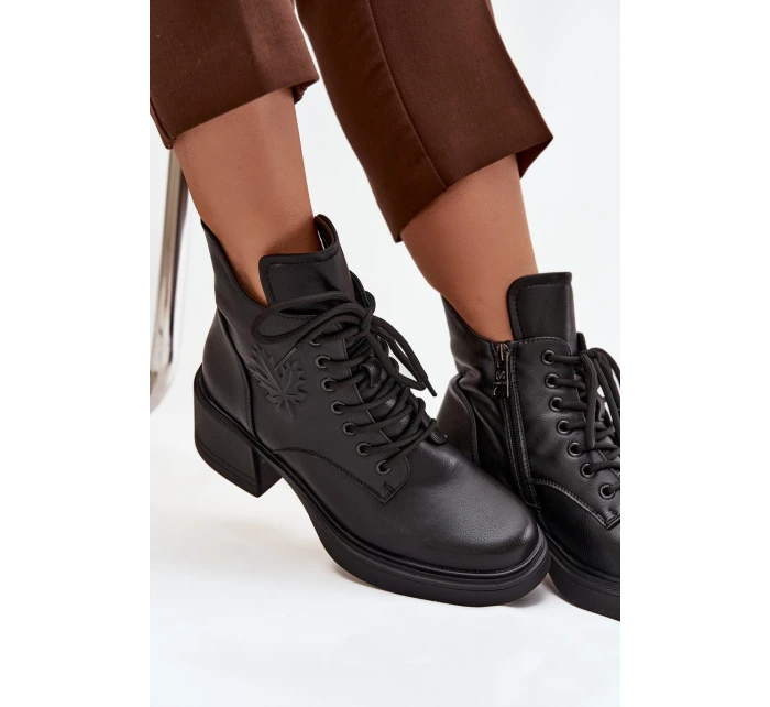 Dámské kožené kotníkové boty na klínku s podšívkou Vinceza 39950 Černé Dámské kožené kotníkové boty na klínku s podšívkou Vinceza 39950 Černé