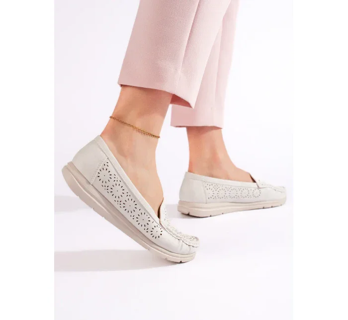 Moderní  mokasíny dámské bílé bez podpatku